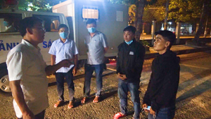 Video: Vụ nam thanh niên bị đâm chết trên đường ở Tiền Giang, 2 người ra đầu thú