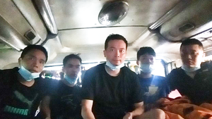 Video: 5 người Trung Quốc 'đóng' trong thùng cactông, chở trên xe khách từ Bắc Giang vào TP.HCM