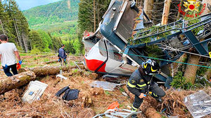 Video: Cabin cáp treo bị rơi, 12 người thiệt mạng ở Ý