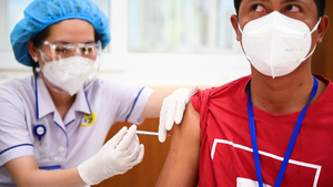 Video: Từ 22-7, bắt đầu tiêm vắc xin đợt 5 tại 615 điểm, với khoảng 930.000 liều