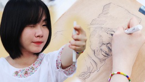 Góc nhìn trưa nay | Gặp cô gái “một tay” lai Việt - Nhật mê hội họa ở Sài Gòn
