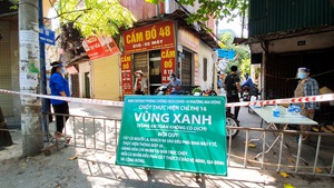 Video: Những chốt 'vùng an toàn không COVID-19' đầu tiên tại Hà Nội