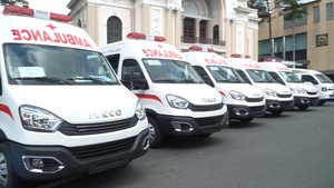 Video: TP.HCM nhận 30 xe cứu thương, 25 xe tiêm chủng và 500.000 kít xét nghiệm COVID-19