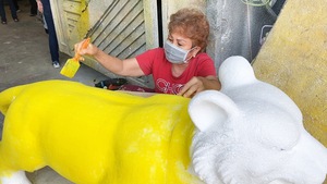 Video: Vào xưởng chế tác ‘chúa tể sơn lâm’ cho đường hoa Nguyễn Huệ Tết Nhâm Dần