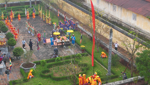 Video: Tái hiện nghi thức dựng nêu ngày Tết tại hoàng cung Huế