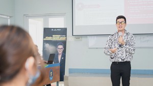 Góc nhìn trưa nay | Nghệ thuật xây dựng thương hiệu cá nhân để luôn tỏa sáng