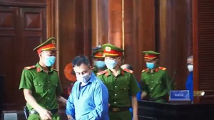 Video: Đề nghị phạt cựu giám đốc Bệnh viện Mắt TP.HCM Nguyễn Minh Khải 8-9 năm tù