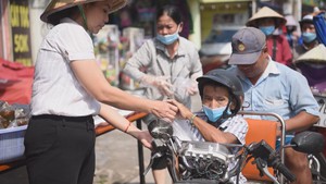 Góc nhìn trưa nay |  Chuyện vợ chồng bác sĩ mê làm thiện nguyện