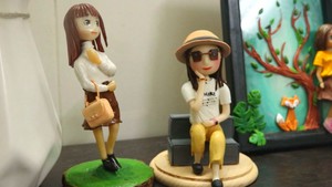Góc nhìn trưa nay | Lạ mắt tượng chibi đất sét mô phỏng người thật