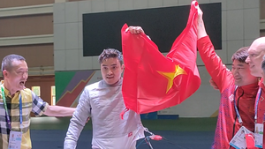Video: Khoảnh khắc Vũ Thành An đoạt huy chương vàng môn đấu kiếm SEA Games 31