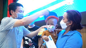 Video: Ước mơ của Thúy tiếp sức cho bệnh nhi ung thư tại Hà Nội