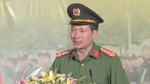 Video: Thiếu tướng Vũ Hồng Văn giữ chức cục trưởng Cục An ninh chính trị nội bộ