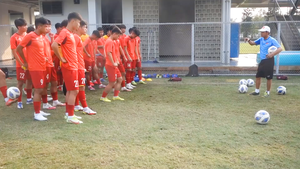 Video: U19 Việt Nam tập trung cao độ trước trận cầu then chốt với U19 Myanmar