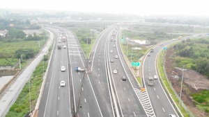 Video: Nghiên cứu 3 phương án mở rộng cao tốc TP.HCM - Trung Lương, Trung Lương - Mỹ Thuận