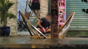 Video: Điều tra vụ án mạng tại quán cà phê, một người bị đâm chết khi đang nằm võng
