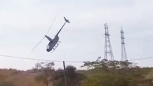 Video: Trực thăng vướng dây điện cao thế, 4 người bị thương ở Brazil