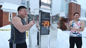 Video: Tuyết rơi dày tại Nhật Bản, hủy hàng trăm chuyến bay, phong tỏa rất nhiều nhánh đường cao tốc