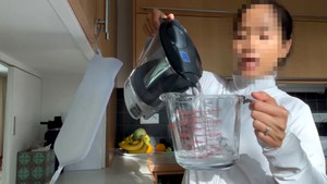 Góc nhìn trưa nay | Cảnh báo nguy hiểm từ việc thụt tháo bằng trà và cà phê để thải độc