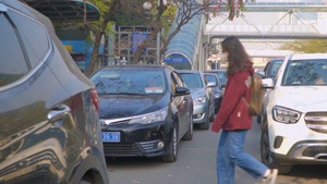 Video: Sau Tết, ô tô ở Hà Nội đi đăng kiểm vẫn đông đúc