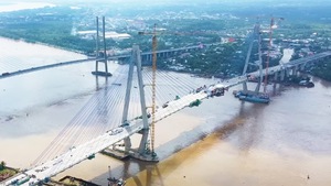 Thủ tướng Phạm Minh Chính dự hợp long cầu Mỹ Thuận 2