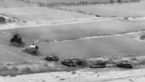 Israel công bố đoạn video xe bọc thép, xe tăng đột kích Dải Gaza