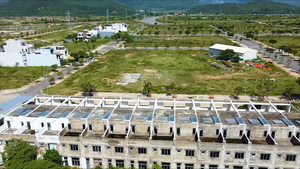 Dự án bất động sản ngàn tỉ và những dãy nhà phố bỏ hoang ở Đà Nẵng