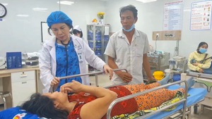 Mẹ bé gái hiếu thảo ở Bình Định đã khỏe, sắp ra viện