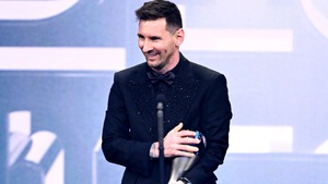 Video: Khoảnh khắc Messi giành danh hiệu FIFA The Best 2022