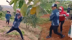 Video: Bắt khẩn cấp giang hồ 'Hoàn Xuyến' ở Lâm Đồng