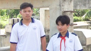 Khen thưởng hai học sinh cứu bạn đuối nước ở Tiền Giang