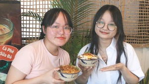 Quán xôi 'nổ đơn' liên tục từ khi được Michelin vinh danh