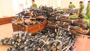 Công an Đắk Lắk thu hồi 1.278 khẩu súng các loại do người dân giao nộp
