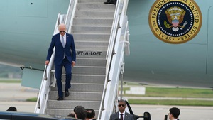 Trực tiếp: Tổng thống Mỹ Joe Biden đến Việt Nam