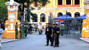 An ninh siết chặt tại phiên xử bà Nguyễn Phương Hằng và 4 đồng phạm