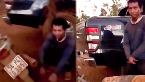 Video cảm động về chàng trai nghèo kiên trì ngồi chờ chủ xe để đền bù vì lỡ làm bể đèn xe