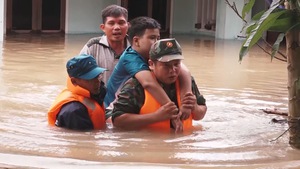 Góc nhìn trưa nay | Đảm bảo an toàn cho người dân bị lũ chia cắt