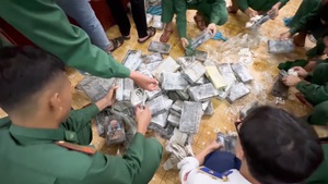 Bộ đội biên phòng nói về nguồn gốc 300kg ma túy dạt vào bờ biển Quảng Ngãi