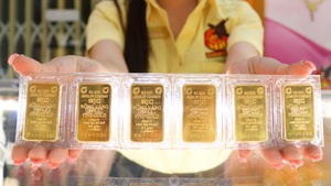 Sau bốn phiên đấu thầu vàng: Hơn 1 tấn vàng miếng SJC được tung ra thị trường