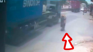 Điều tra vụ một thợ lắp máy lạnh bị xe container cán tử vong