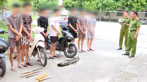 Bắt 8 thiếu niên từ Nam Định mang hung khí đến Ninh Bình chém người vô cớ