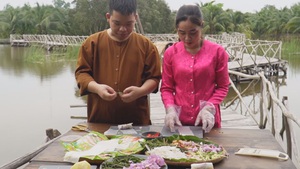 Góc nhìn trưa nay: Gỏi cuốn hoa mua, đọt choại độc đáo ở xứ rừng mùa sa mưa