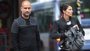 HLV Pep Guardiola và vợ Cristina Serra nói lời chia tay sau 30 năm chung sống