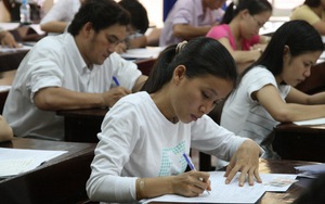 Học tiến sĩ để quản lý hành chính?