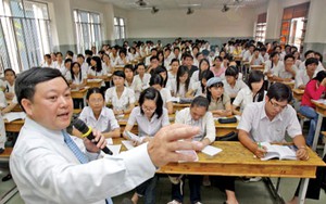 Nghiên cứu khoa học và giấc mơ top 200
