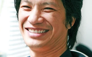 Dustin Nguyễn: loay hoay giữa hai thế giới