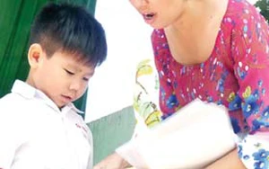Đừng thưởng tiền, mà là sách