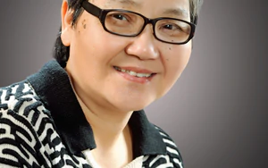 ​“Tôi chỉ nhìn nửa chiếc lá nghiêng xuống đất”