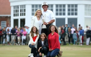Ông bố huyền thoại Phil Mickelson và US Open