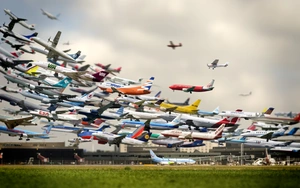 Cú sẩy chân của Thomas Cook và những cảnh báo gần cho du lịch Việt