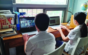 Triển khai năm học online ở TP.HCM: Học hỏi và cảm thông